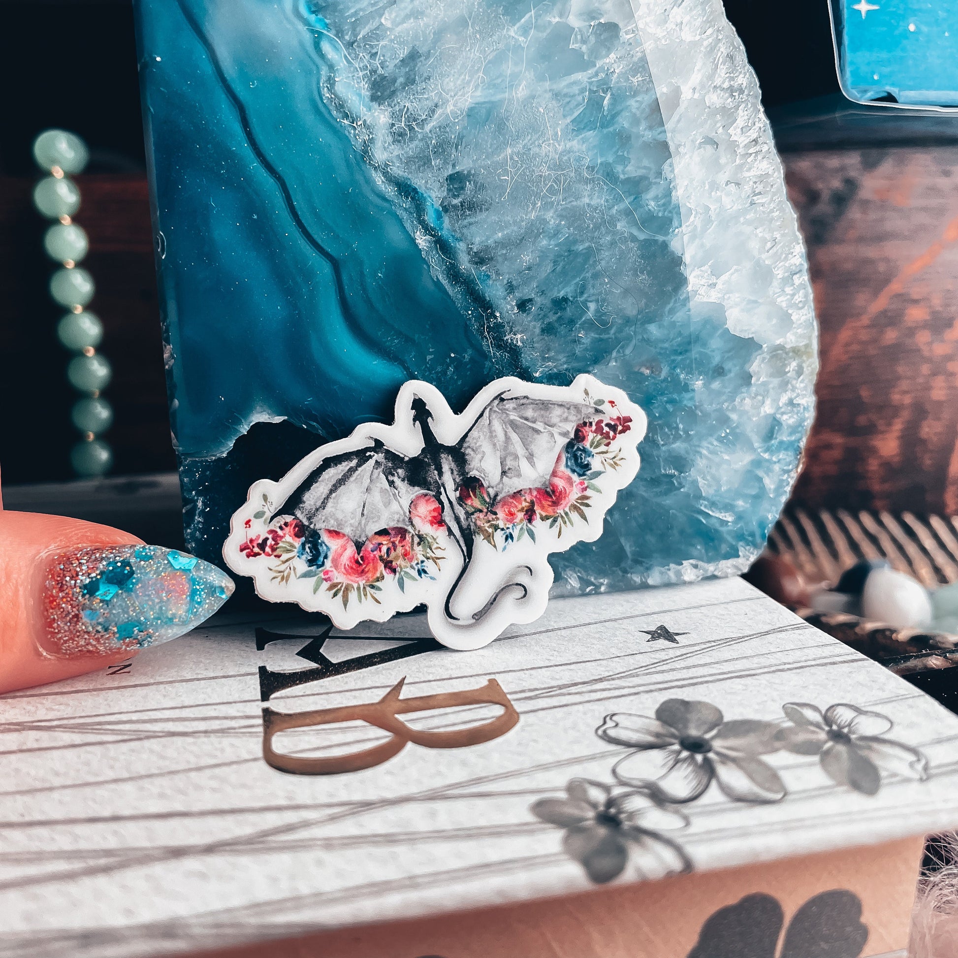 Black Dragon Floral Vinyl Sticker, Dragon in the Wildflowers Sticker for Fantasy Reader, Waterproof Kindle Sticker