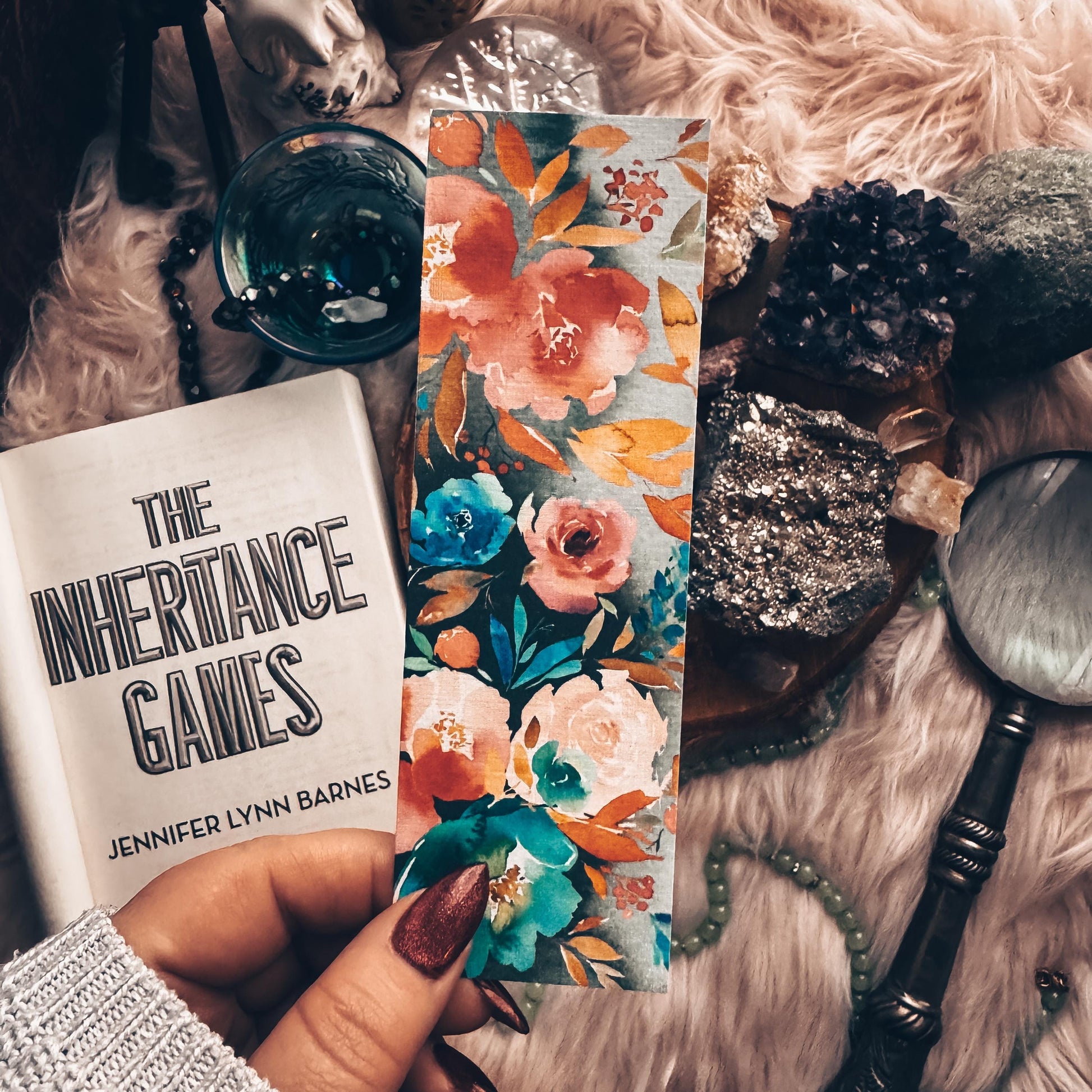 Moody Blooms Bookmark, Floral Gift for Reader Girly Bookmarks, Romance Reader Gift for Her, Gift for Sister Linen Pretty Girl Gift